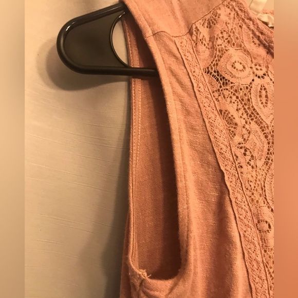 Maurice’s High Neck Tank Top Pink Lace Keyhole Button Size XS - Picture 7 of 11